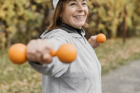 Врач Стрельникова рассказала, как похудеть женщинам после 50 лет Врач Стрельникова рассказала, как похудеть женщинам после 50 лет
